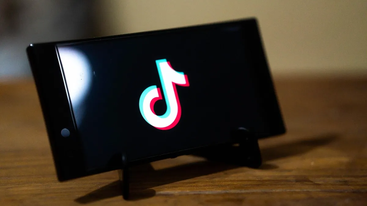 TikTok testa Buy Direct para compras sem sair do feed Para Você